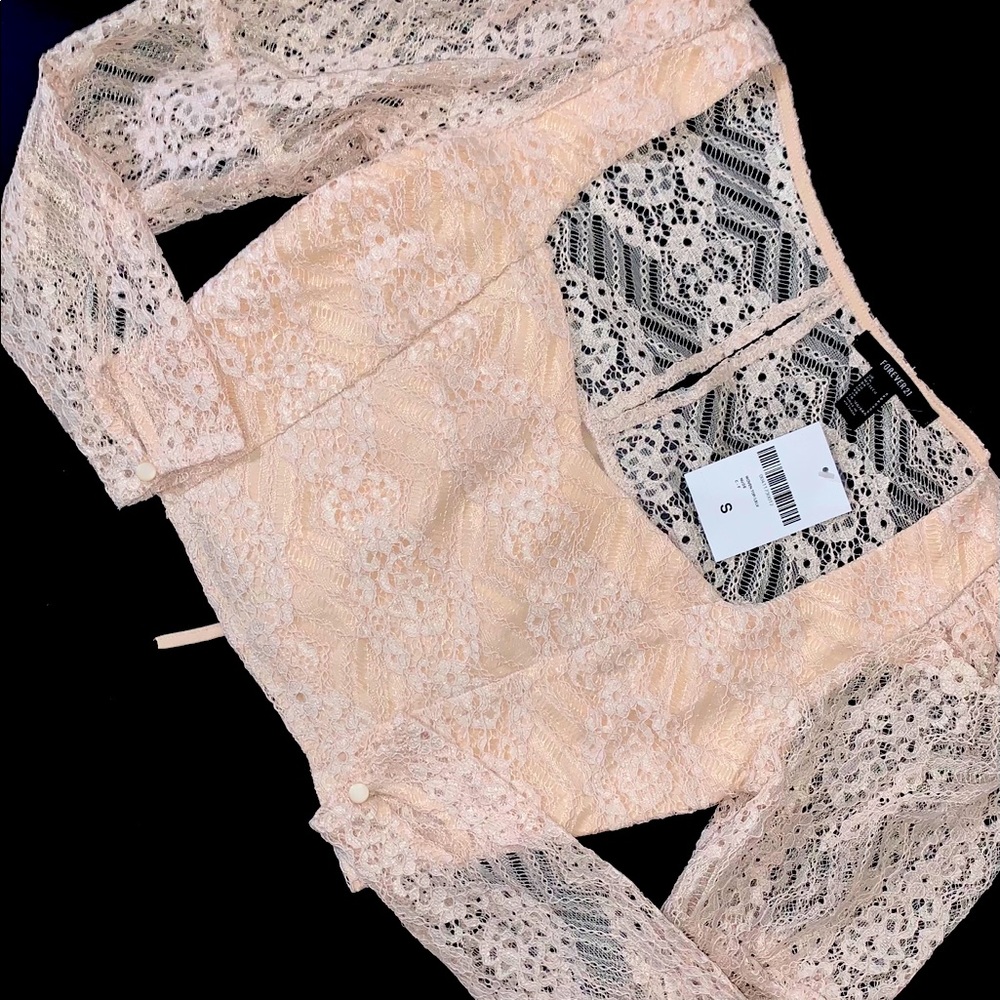 Elegant Lace Crop Top